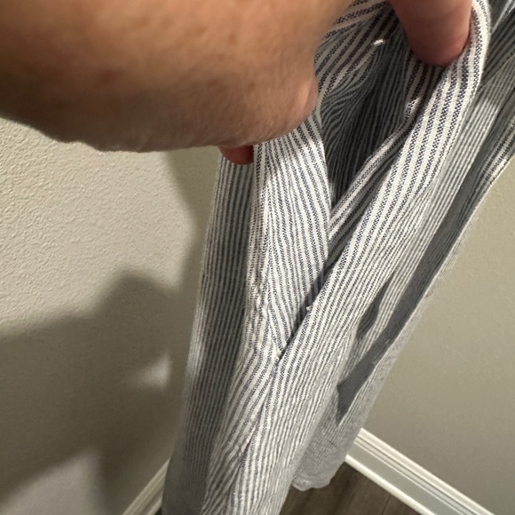 Quince NWT 100% European linen button front dress with pockets. Navy and white. - Picture 9 of 10